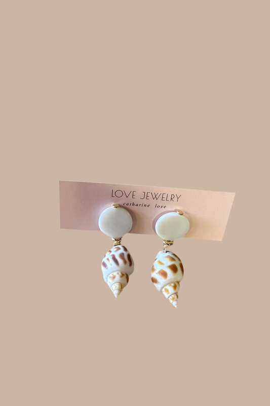 Oh Shell earring