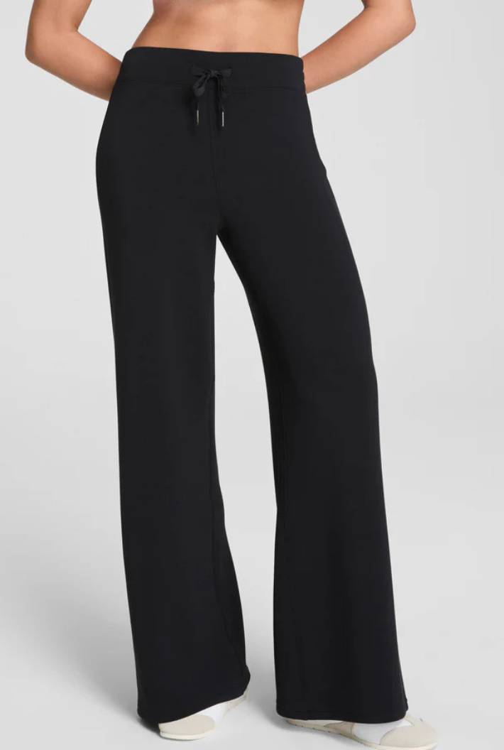 Air Essentials Wide Leg Pant