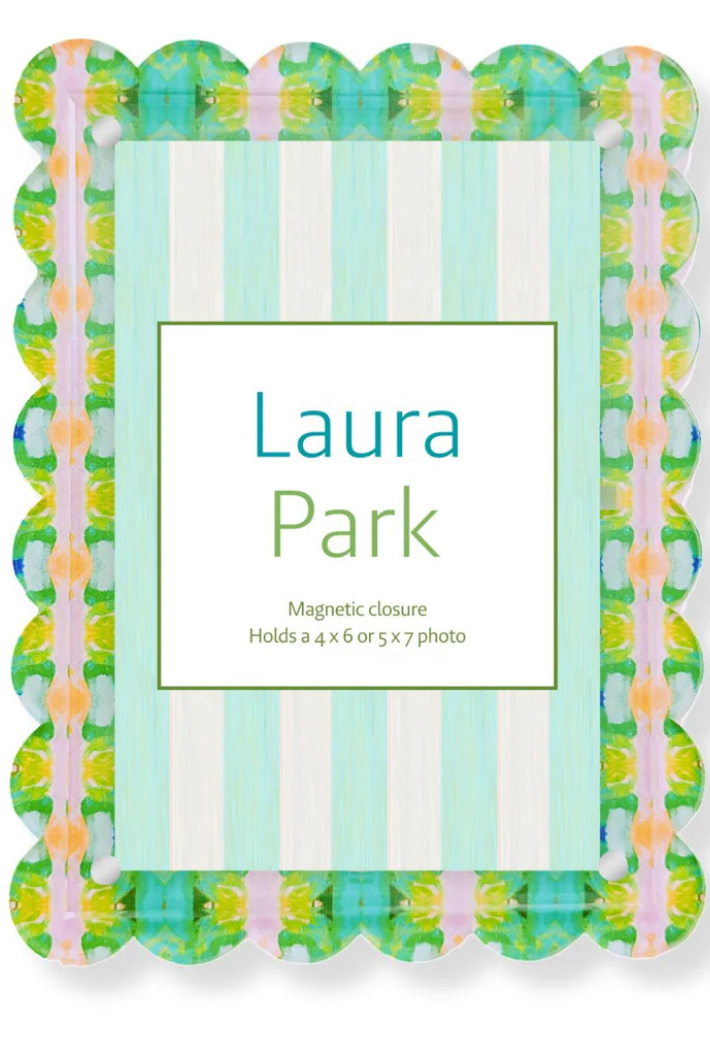 Scalloped Acrylic Picture Frame