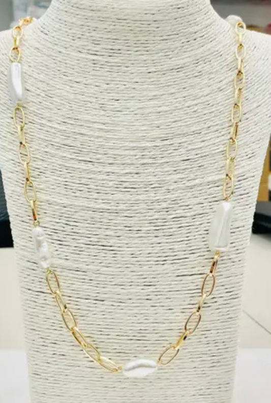 Baroque Pearl & Link Necklace