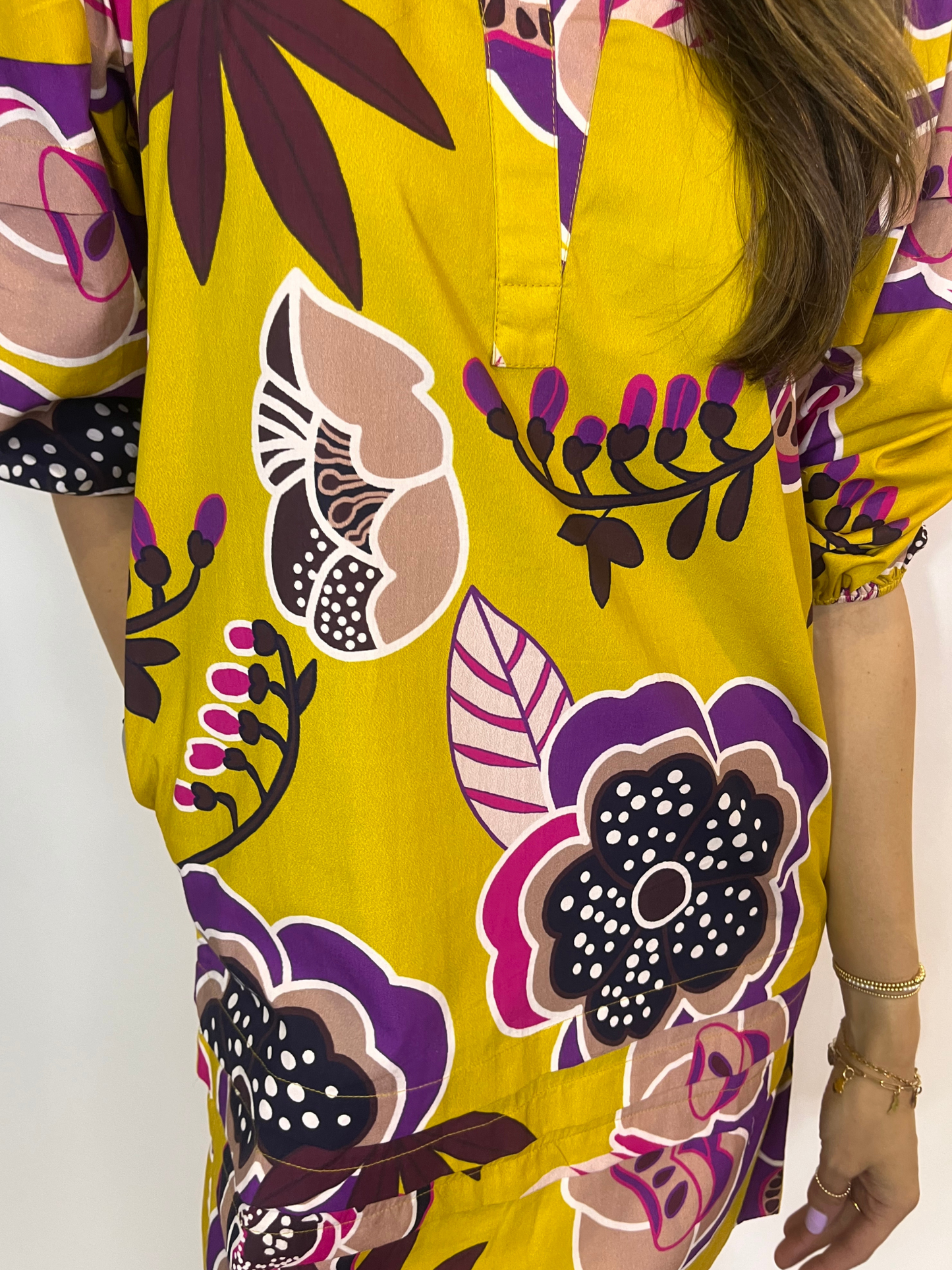 Freya- Golden Blooms