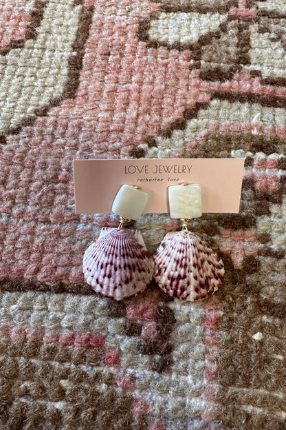 Shell earring