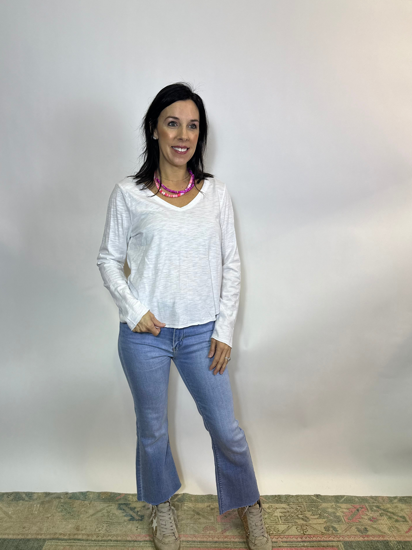 L/S V-Neck Flowy Tee