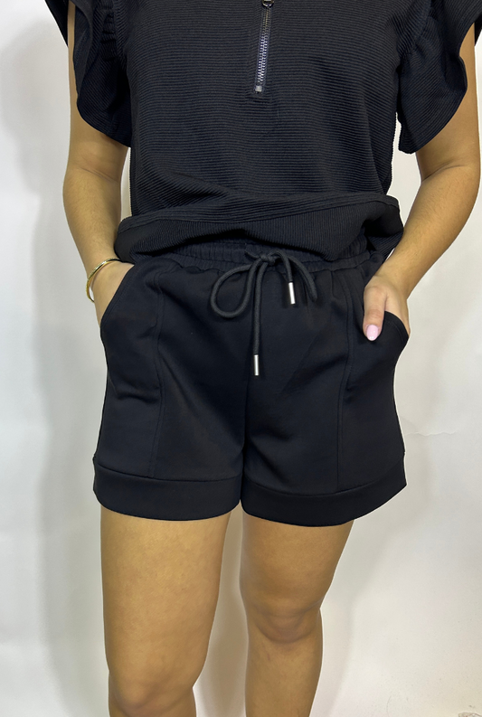 Carrie Shorts