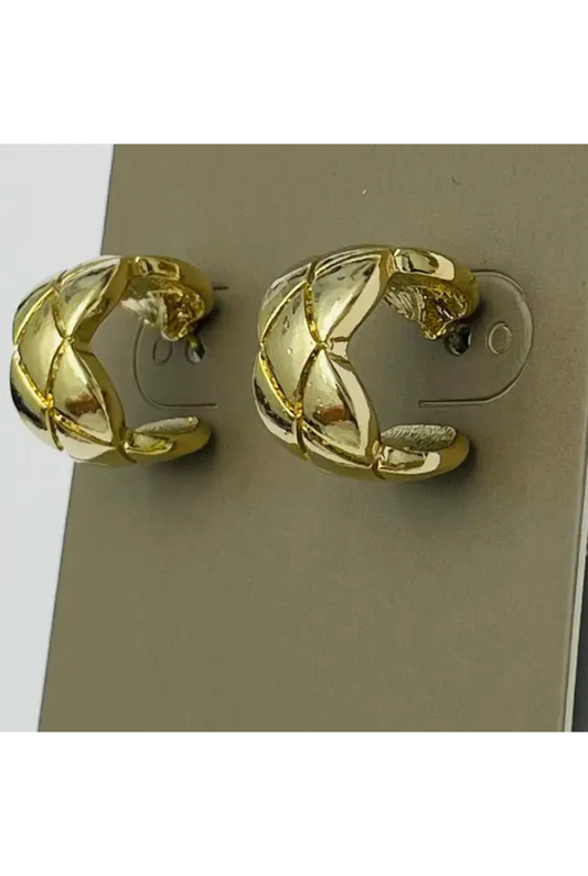 Criss Cross Hoop Stud