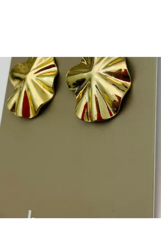 Organic Shaped Stud
