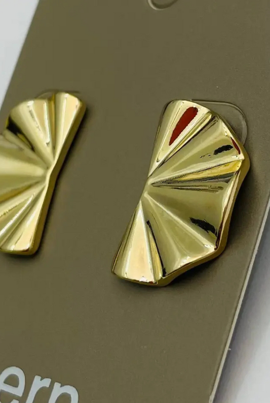 Small Fan Stud