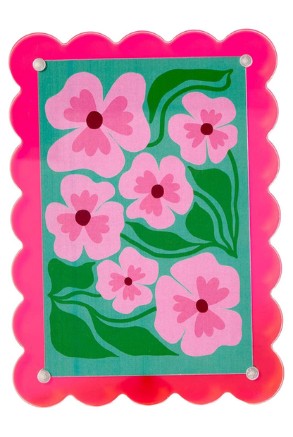 Scalloped Edge Acrylic Photo Frame