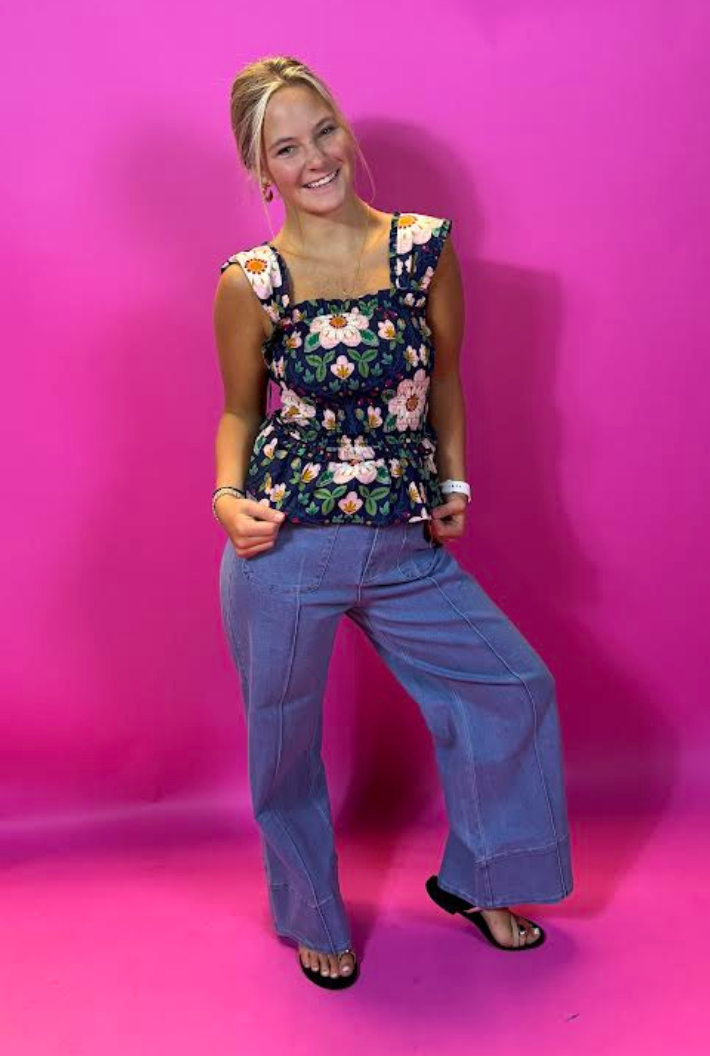 Avery Top