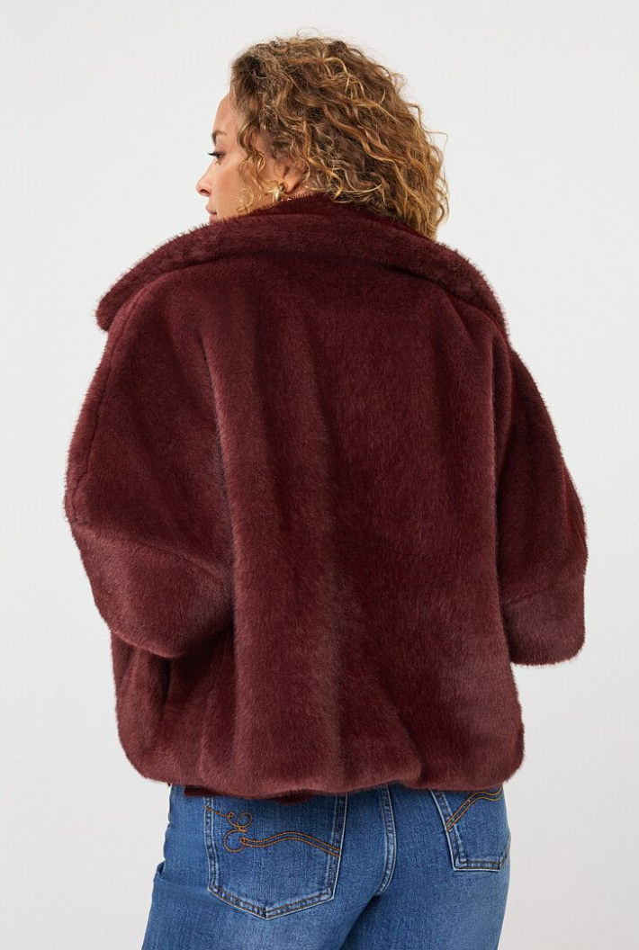 Mia Merlot Poncho